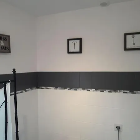 בית נופש A 5mn Des Plages Et A 5mn De Granville Longueville (Manche)