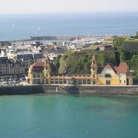 A 5mn Des Plages Et A 5mn De Granville * Longueville (Manche)